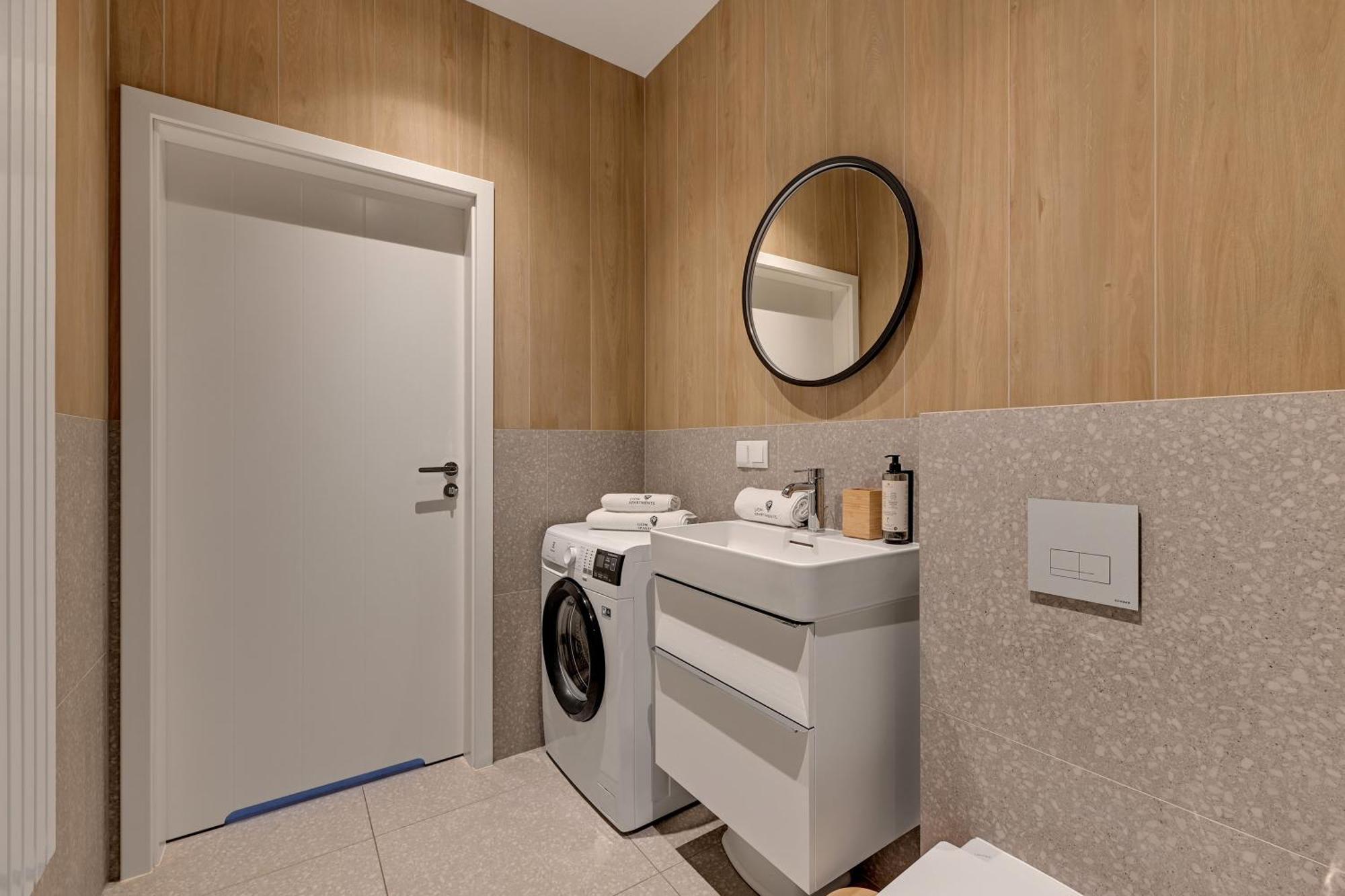 Scala 60Ca City Center Apartments & Studio By Lion Apartments Danzica Esterno foto