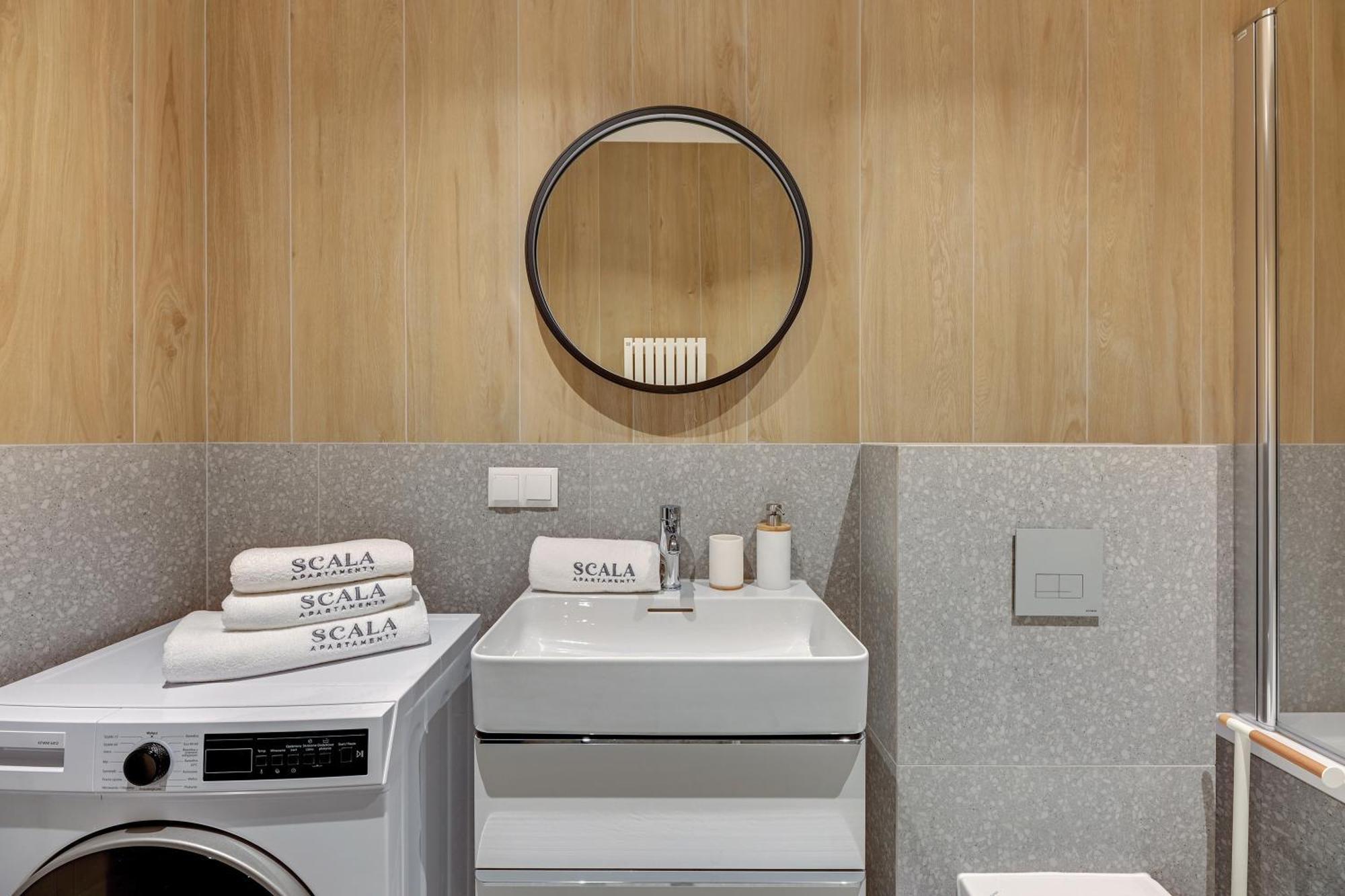 Scala 60Ca City Center Apartments & Studio By Lion Apartments Danzica Esterno foto